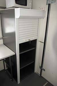 Шкаф для инструмента и материалов